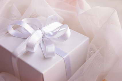 time-to-make-gifts-2_istock_000005014842