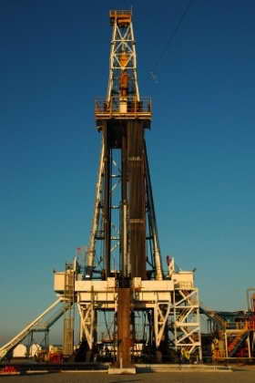 gas drilling rig